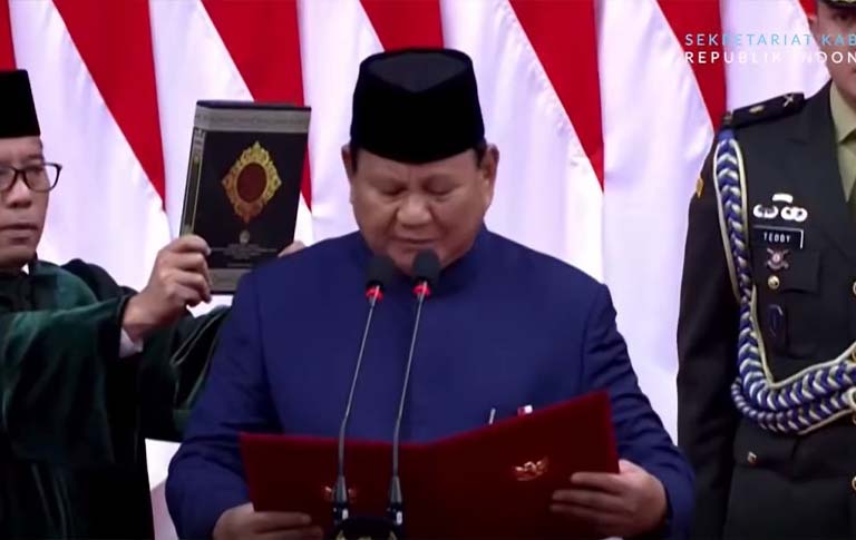 100 Semangat Membangun Negeri